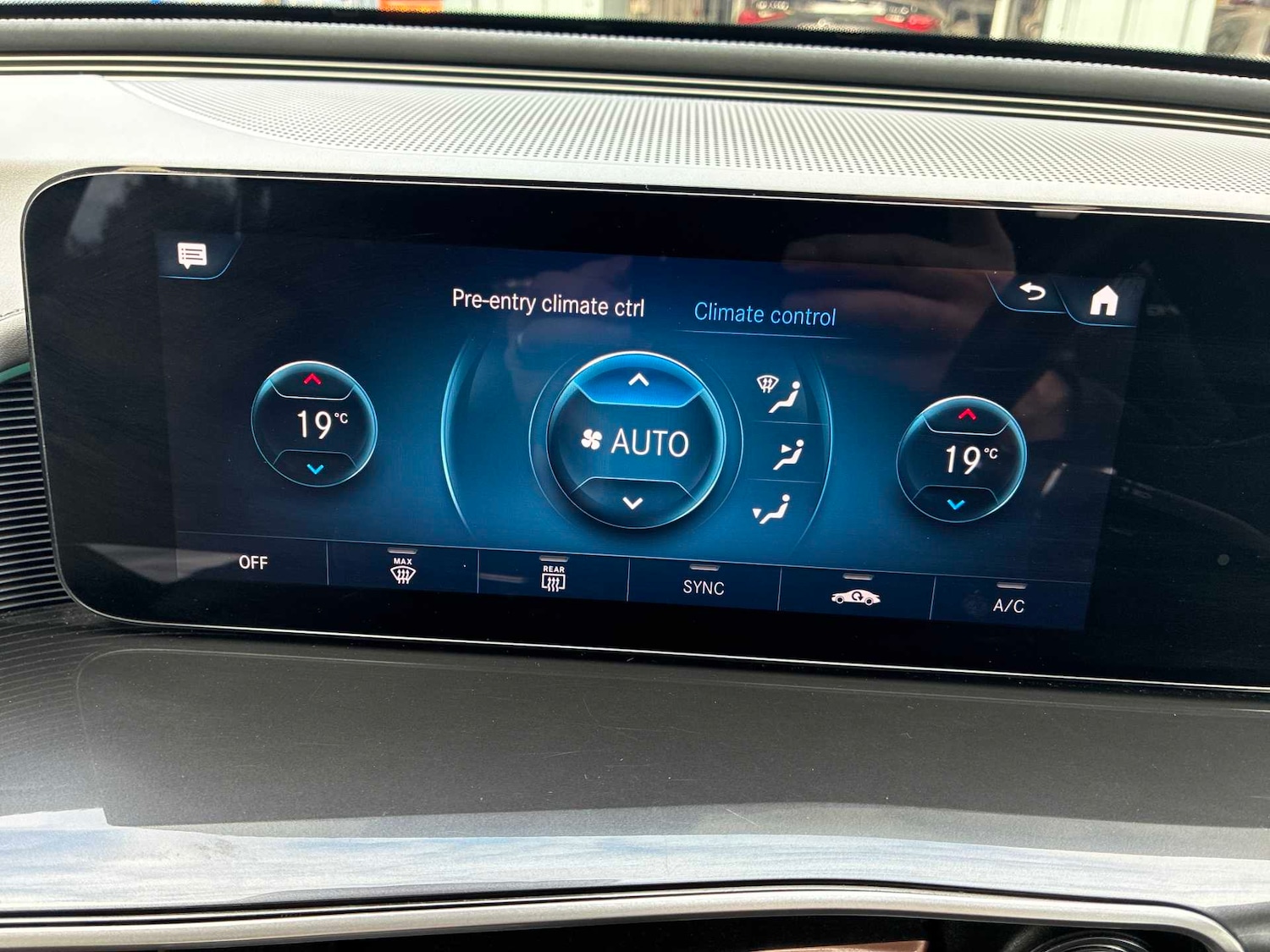 Used Mercedes-Benz EQC 2023 for sale - 78192131: Photo 12