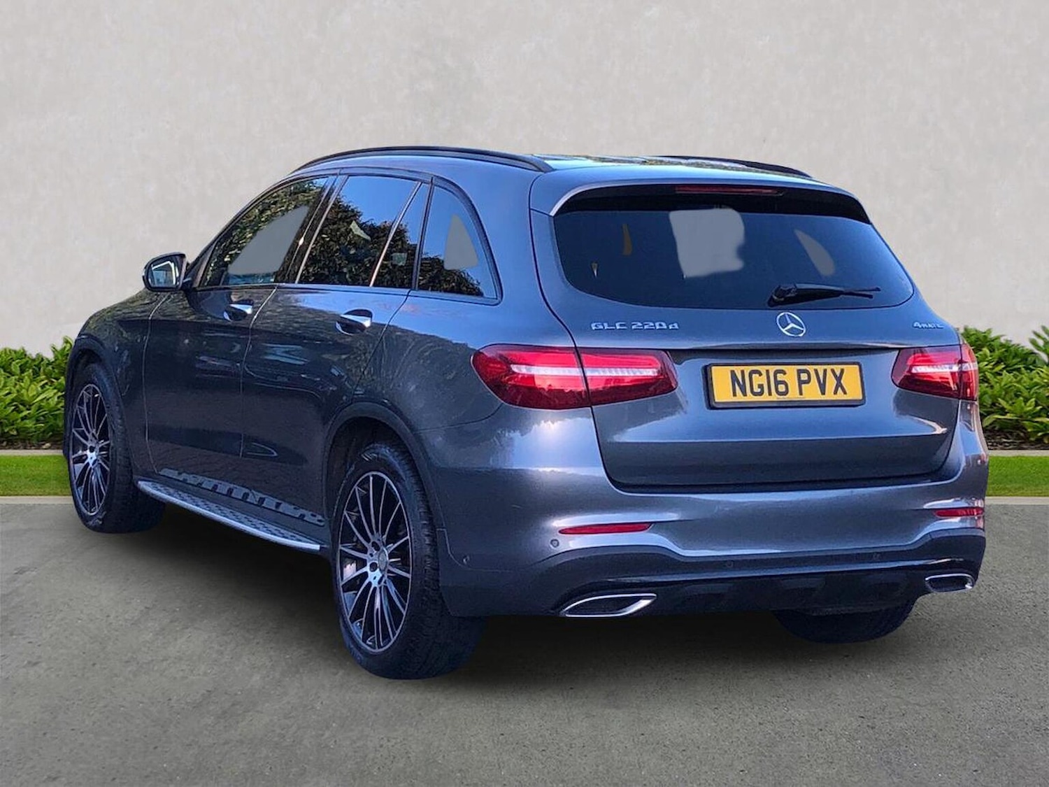 Used Mercedes-Benz GLC 2016 for sale - 77069941: Photo 2