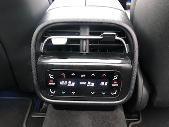 Used Mercedes-Benz E Class 2024 for sale - 76310098: Photo 2