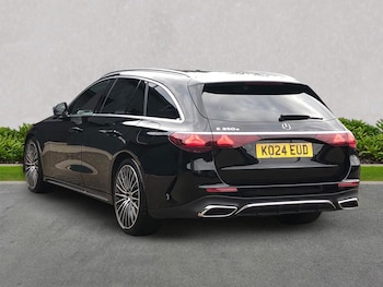 Used Mercedes-Benz E Class 2024 for sale - 76310098: Photo 3