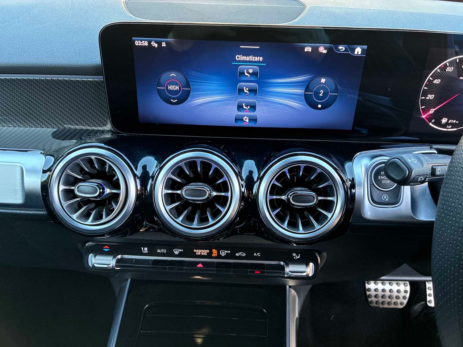 Used Mercedes-Benz GLB 2025 for sale - 78125256: Photo 12