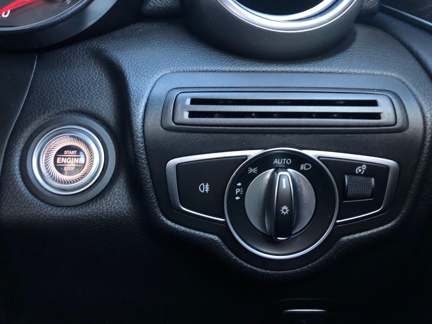 Used Mercedes-Benz GLC 2019 for sale - 76541913: Photo 22