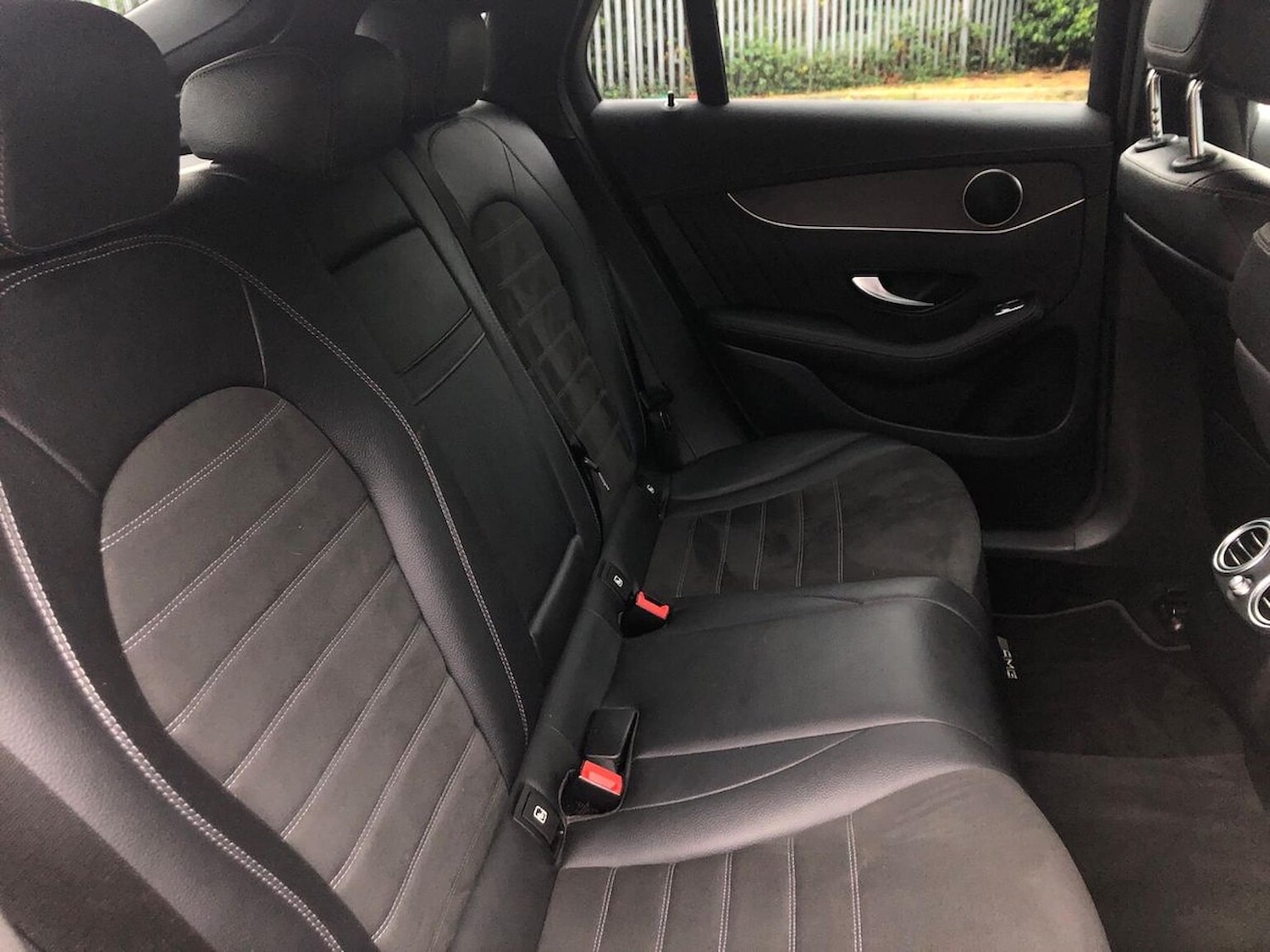 Used Mercedes-Benz GLC 2019 for sale - 76357852: Photo 16