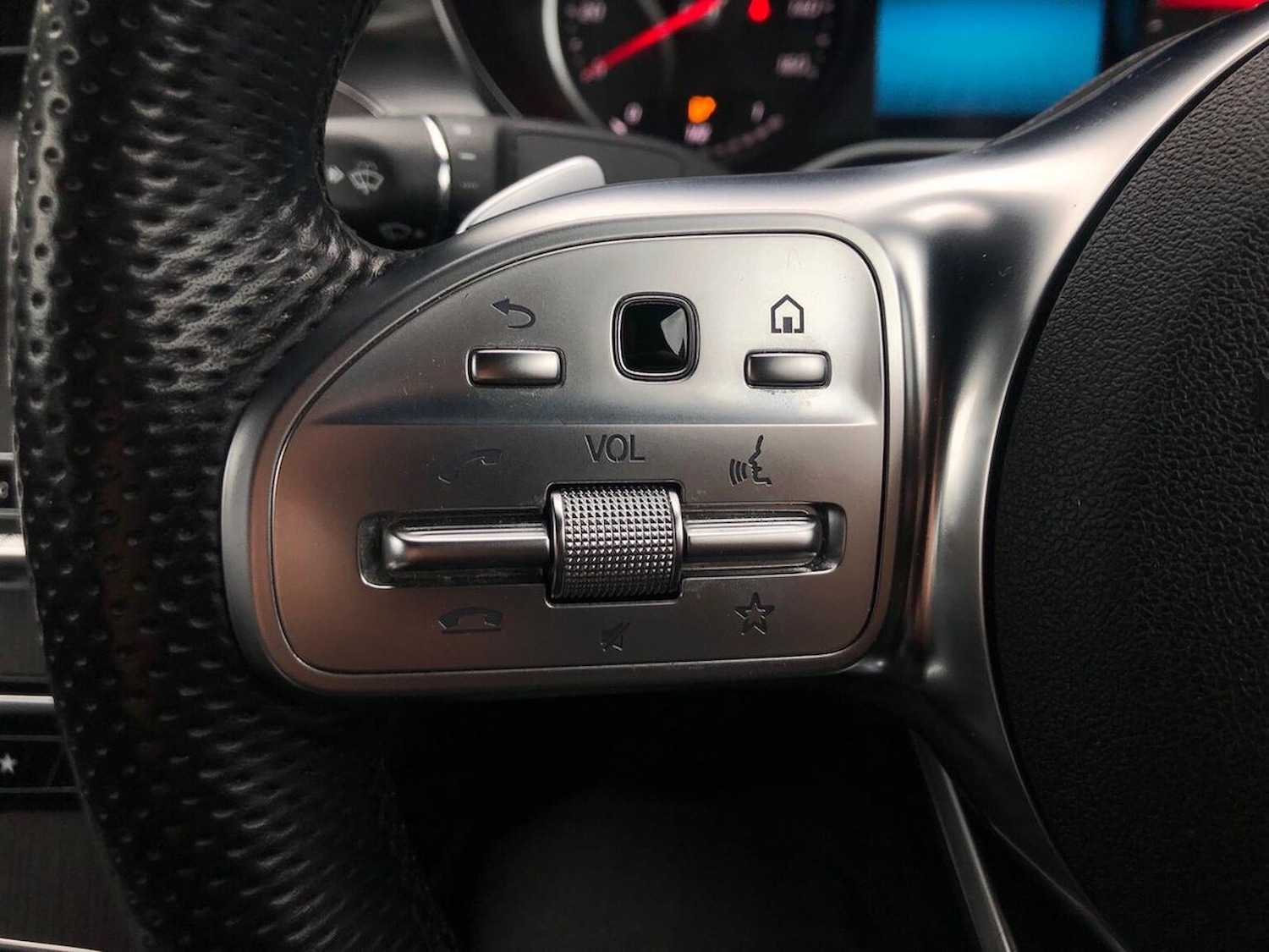Used Mercedes-Benz GLC 2019 for sale - 76357852: Photo 26