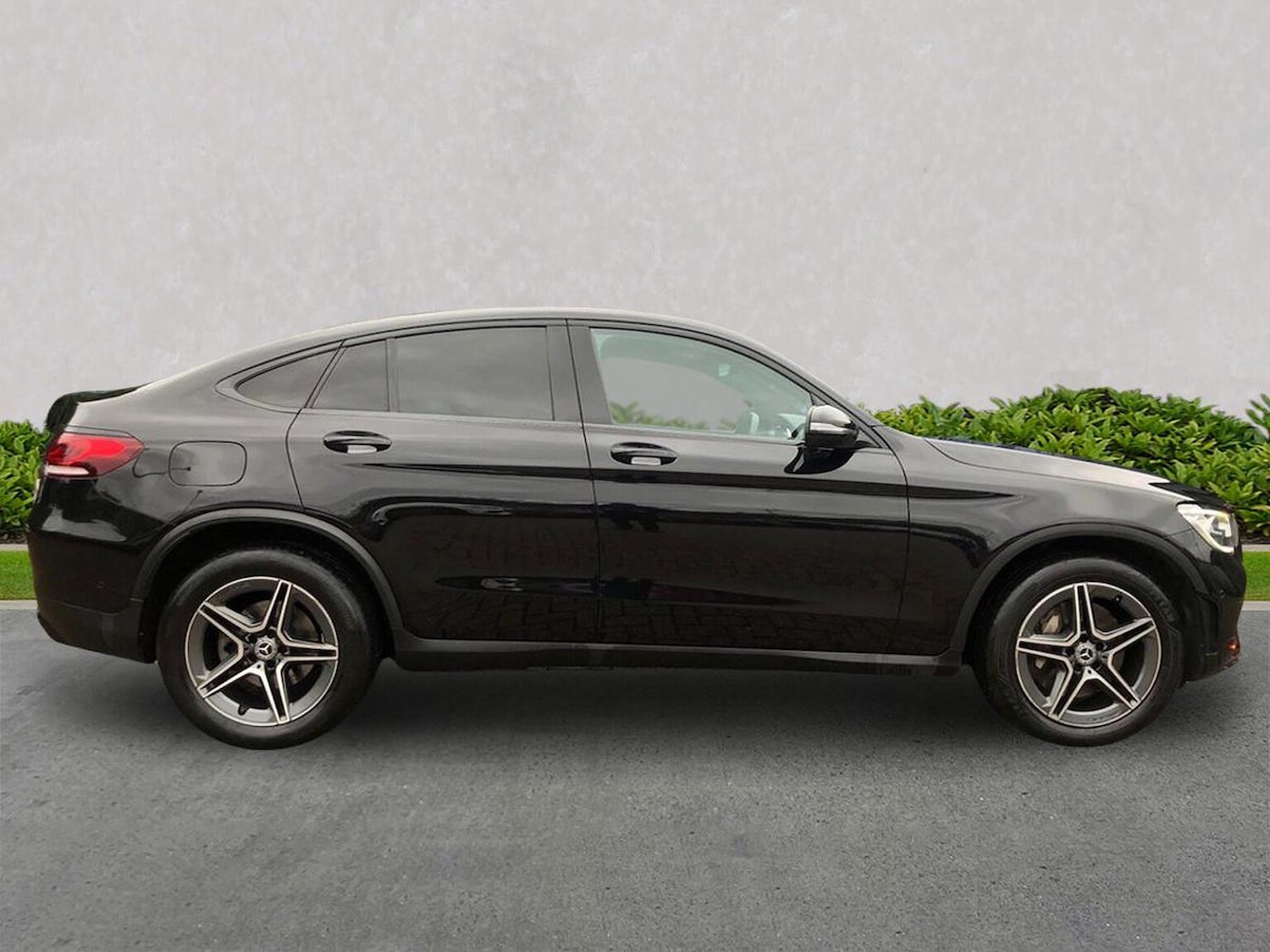 Used Mercedes-Benz GLC 2019 for sale - 76357852: Photo 3