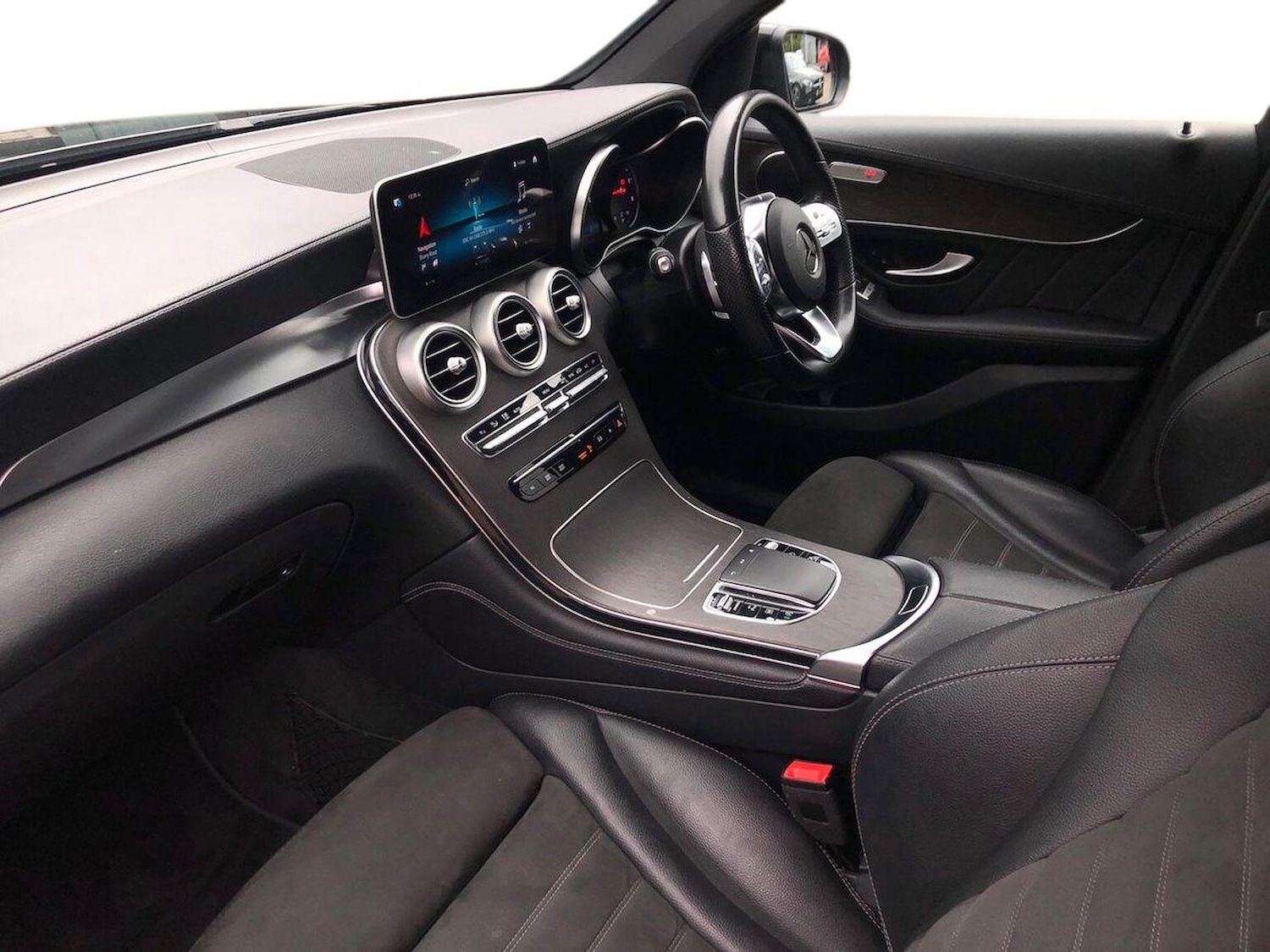 Used Mercedes-Benz GLC 2019 for sale - 76357852: Photo 7