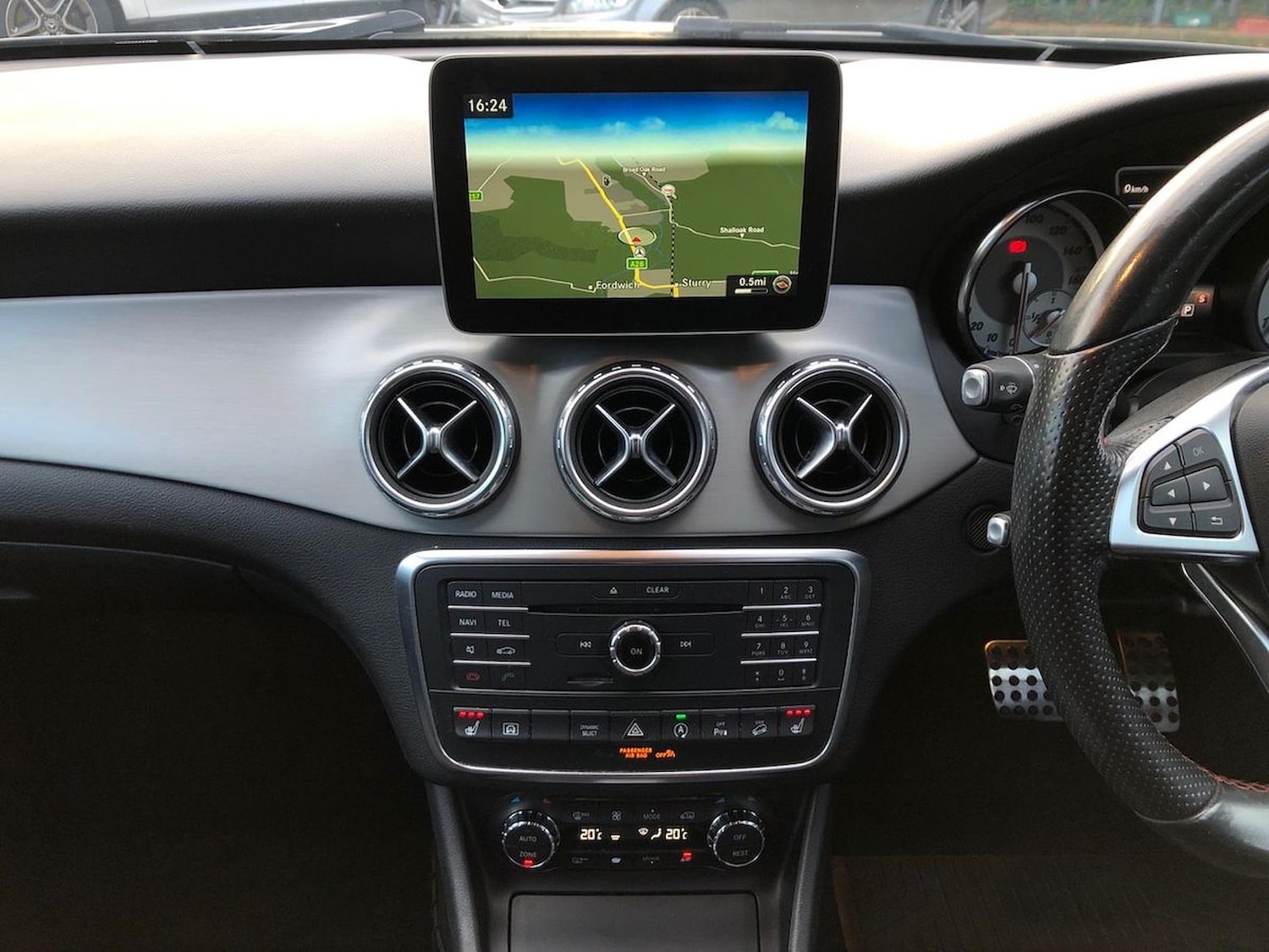 Used Mercedes-Benz GLA 2016 for sale - 76599276: Photo 13