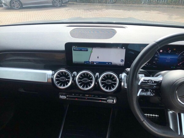 Used Mercedes-Benz GLB 2024 for sale - 75644364: Photo 13