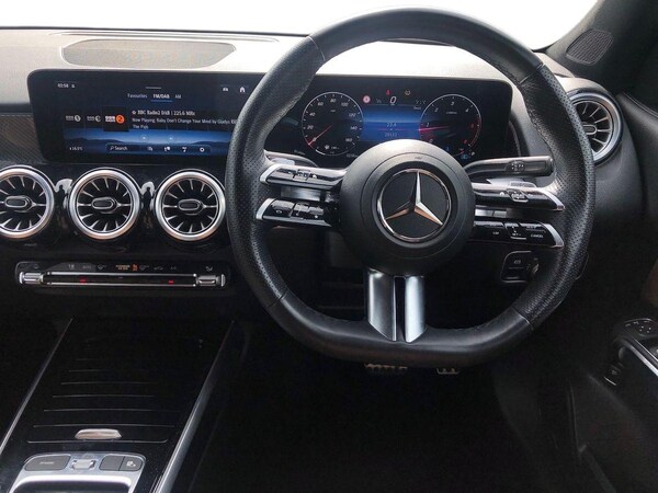 Used Mercedes-Benz GLB 2024 for sale - 75644364: Photo 9