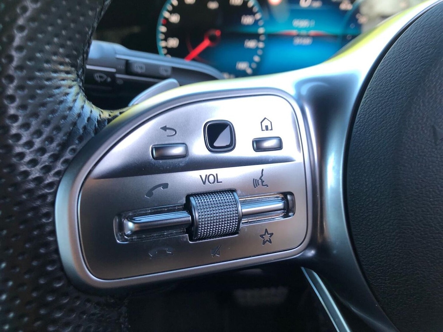 Used Mercedes-Benz GLE 2023 for sale - 76699480: Photo 26