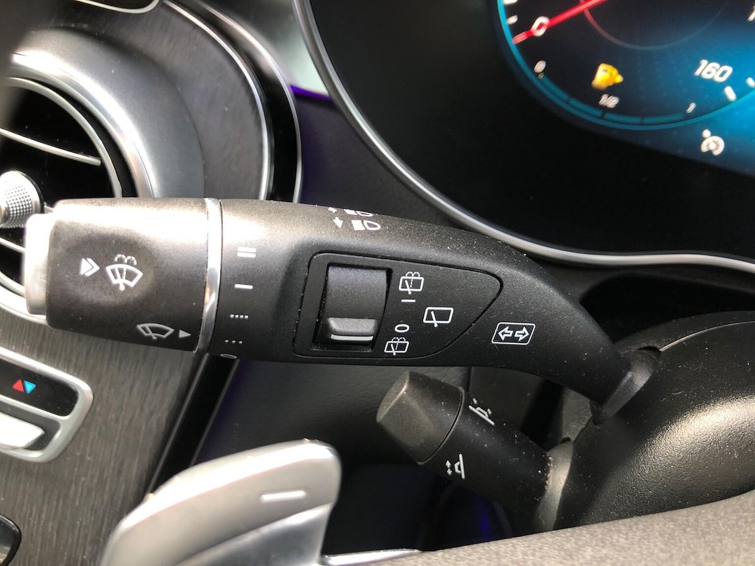 Used Mercedes-Benz GLC 2021 for sale - 76374353: Photo 28