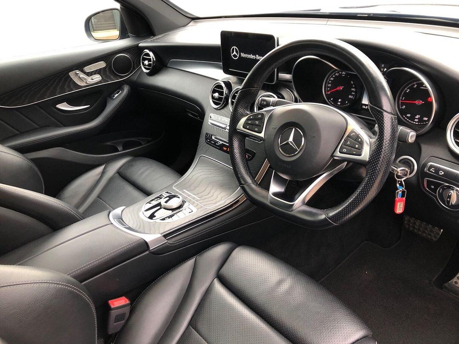 Used Mercedes-Benz GLC 2019 for sale - 76554215: Photo 15