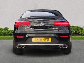 Used Mercedes-Benz GLC 2019 for sale - 76253660: Photo 4