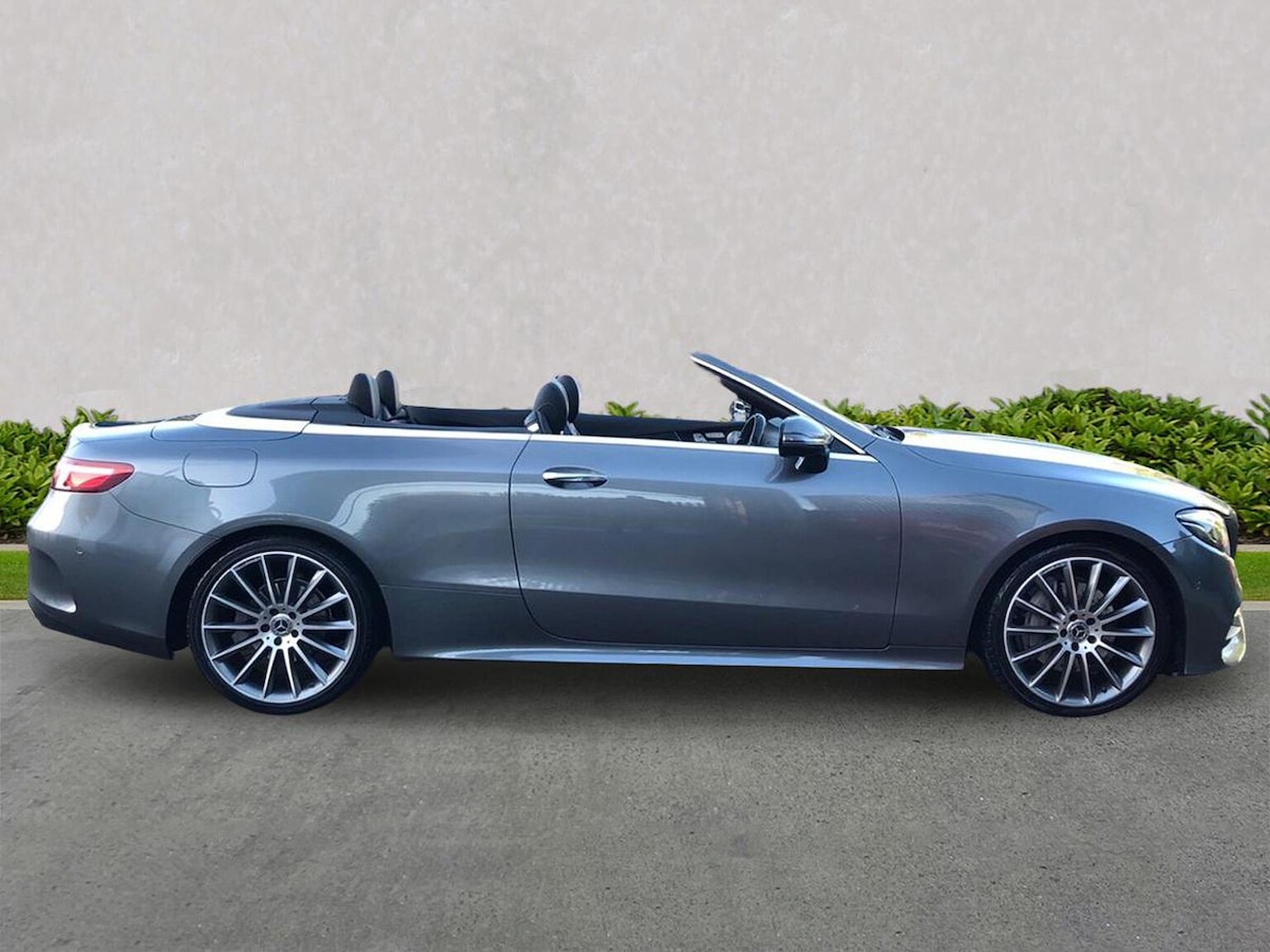Used Mercedes-Benz E Class 2018 for sale - 76363421: Photo 3