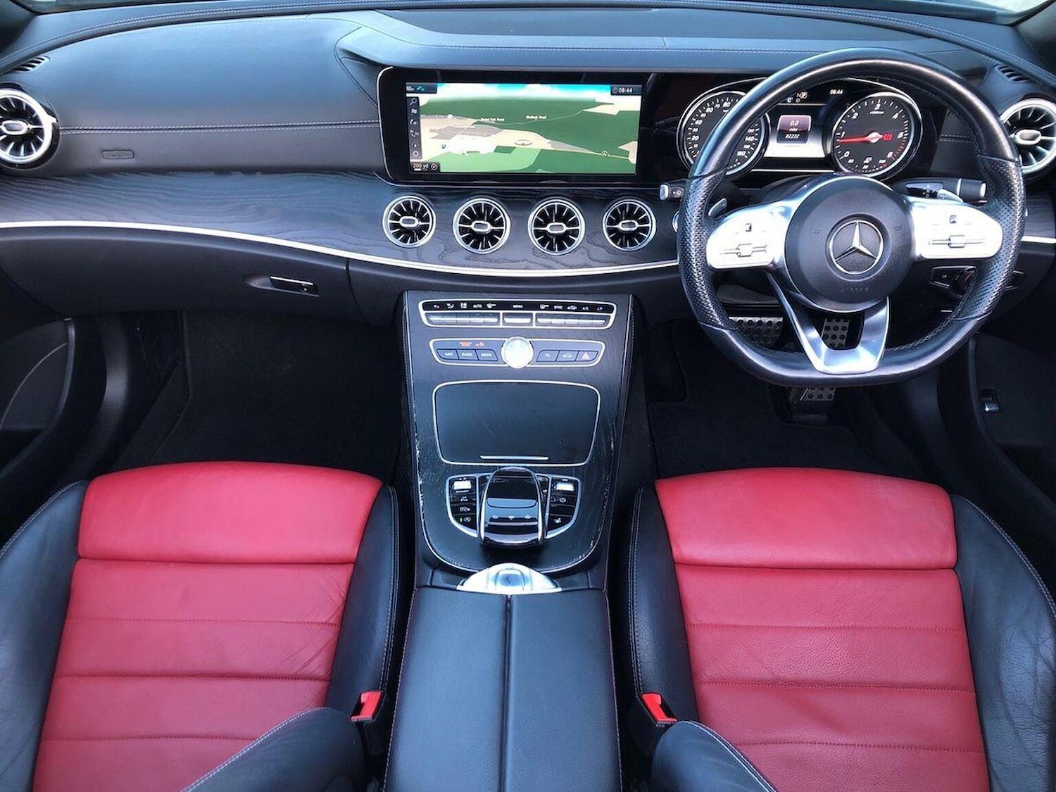 Used Mercedes-Benz E Class 2018 for sale - 76363421: Photo 8