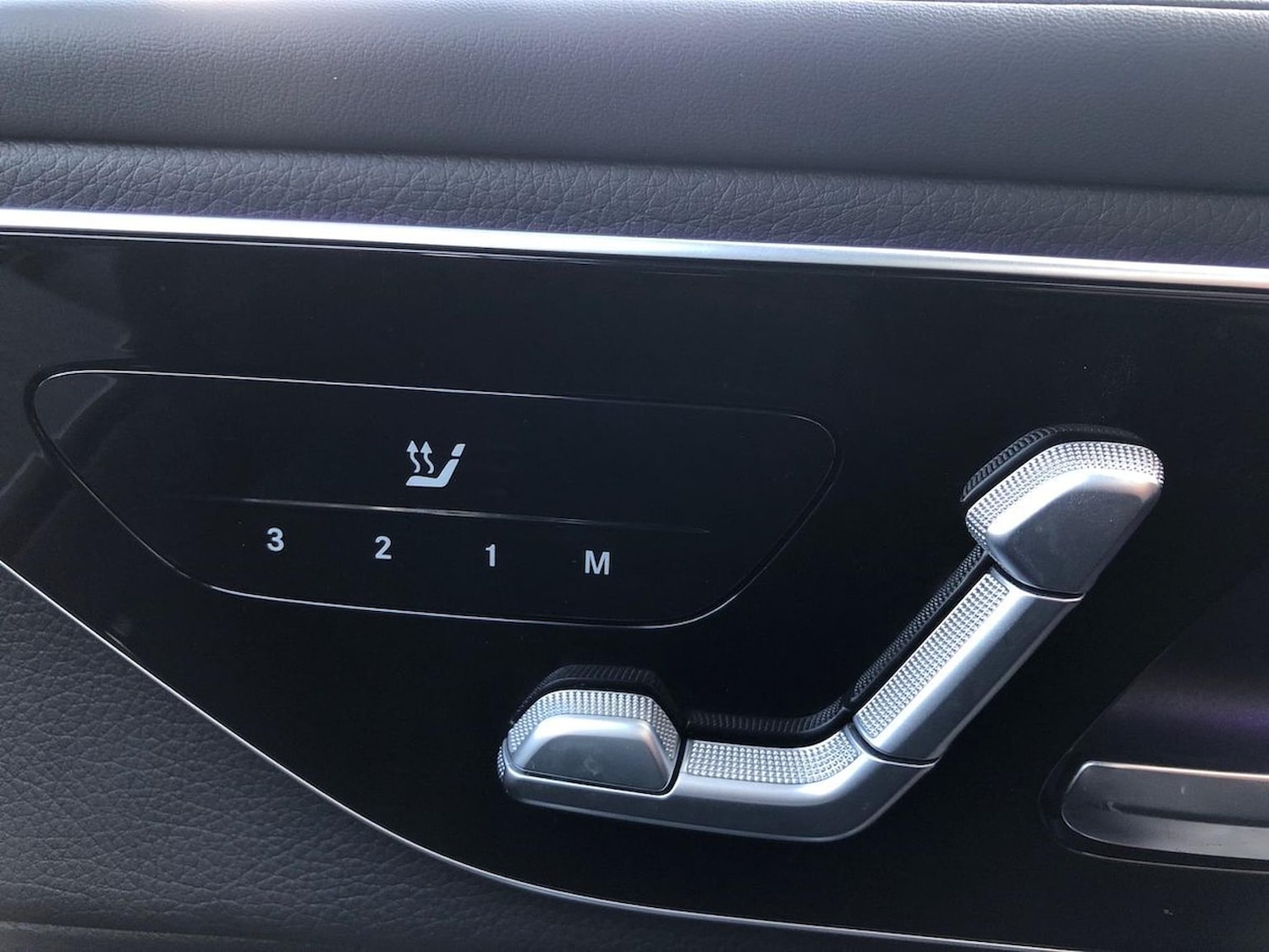 Used Mercedes-Benz GLC 2025 for sale - 76127243: Photo 30