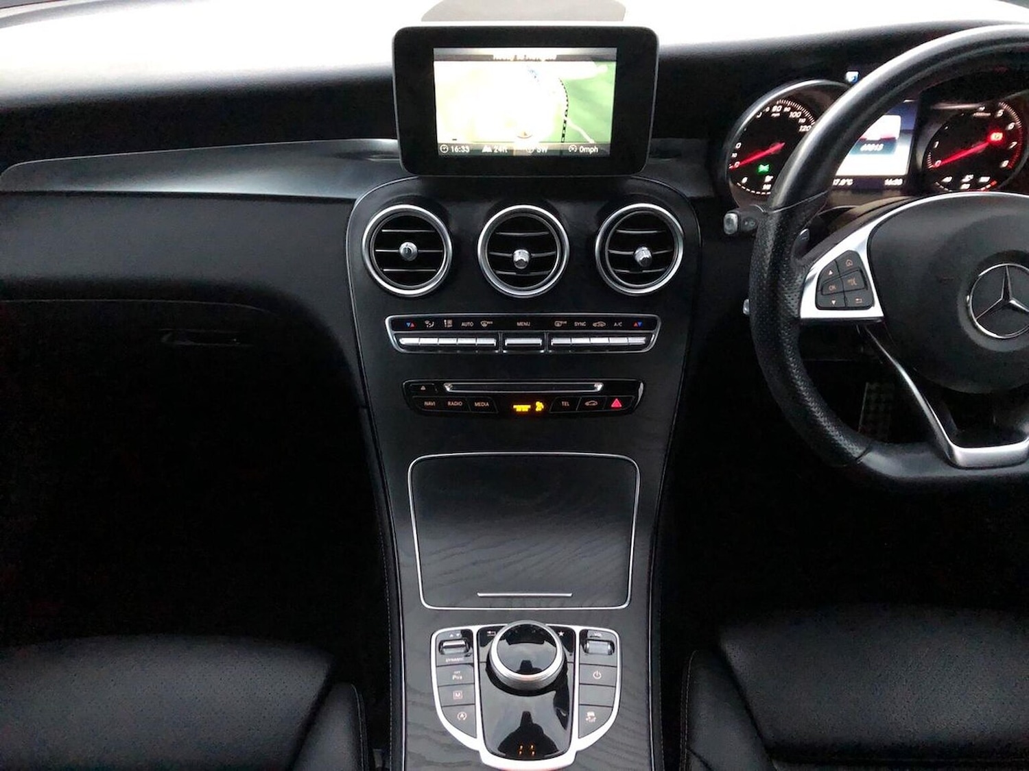 Used Mercedes-Benz GLC 2019 for sale - 76430812: Photo 13