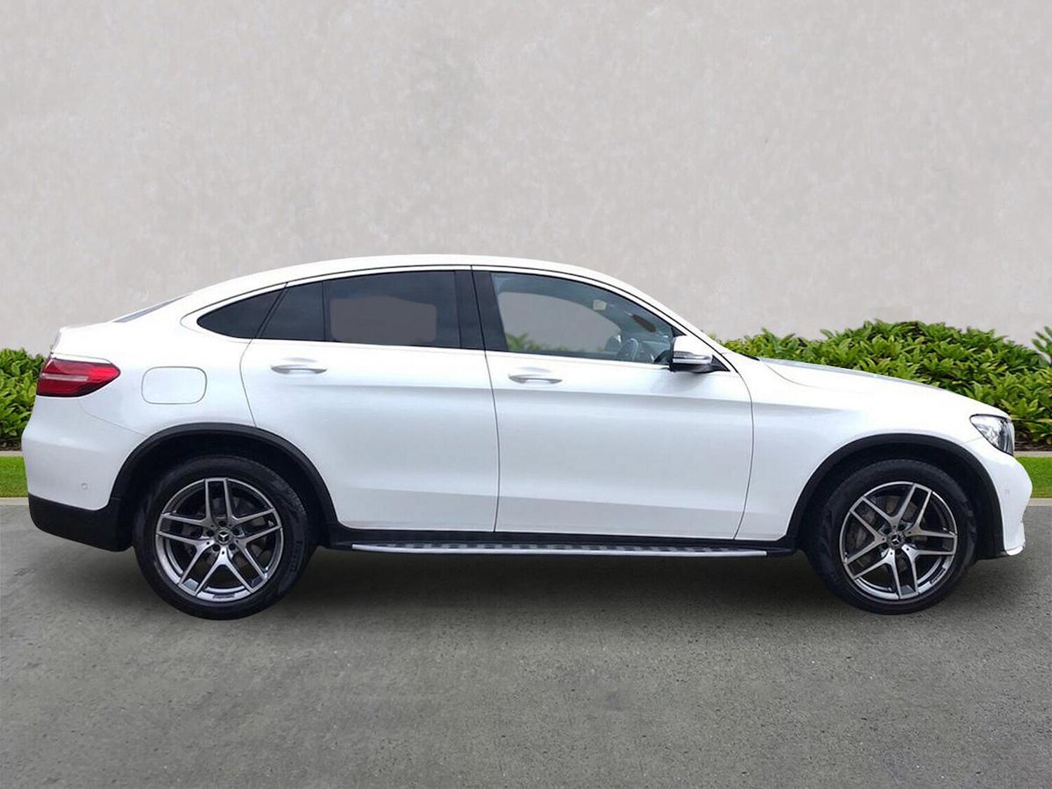 Used Mercedes-Benz GLC 2019 for sale - 76430812: Photo 3