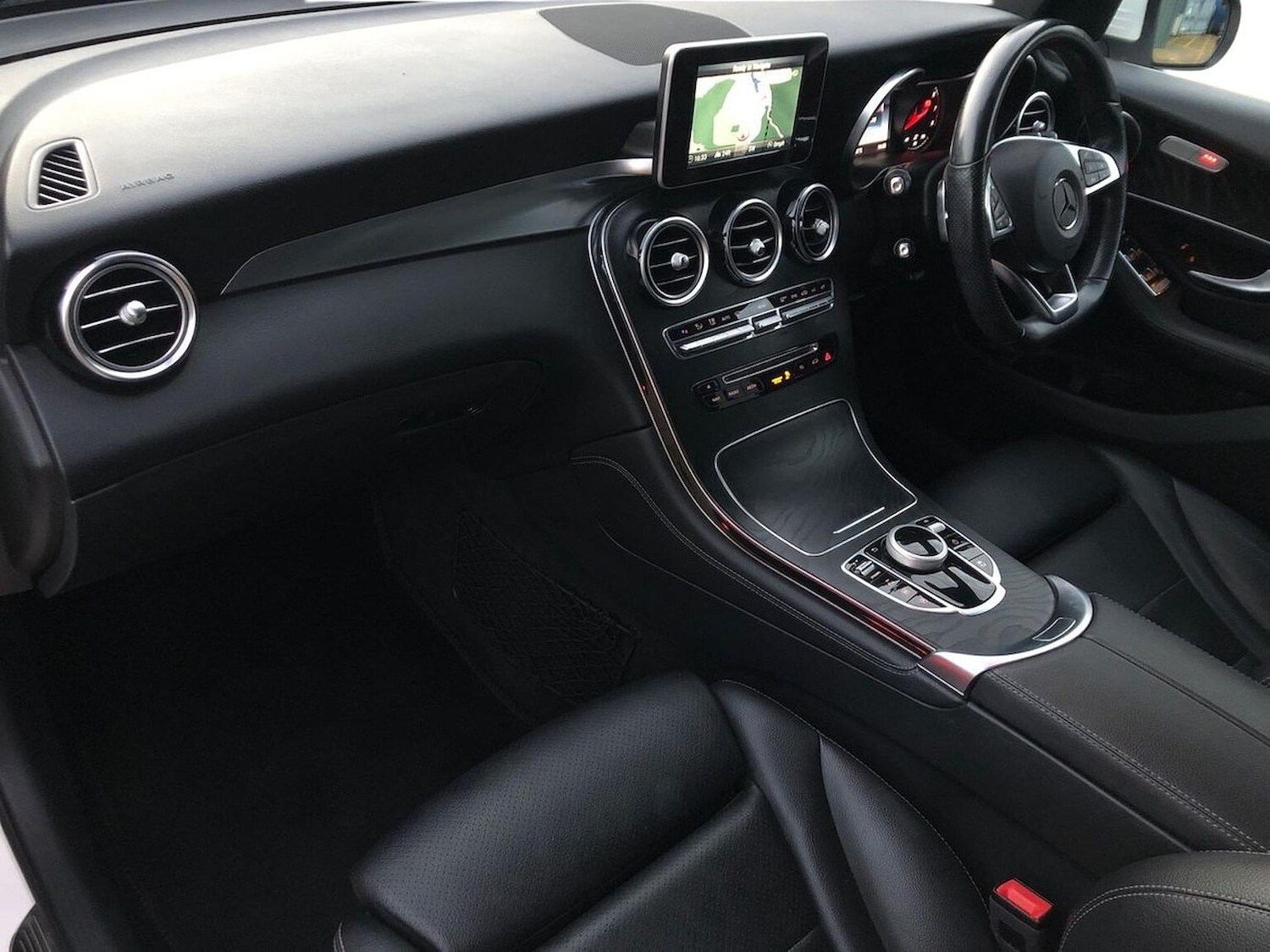 Used Mercedes-Benz GLC 2019 for sale - 76430812: Photo 7