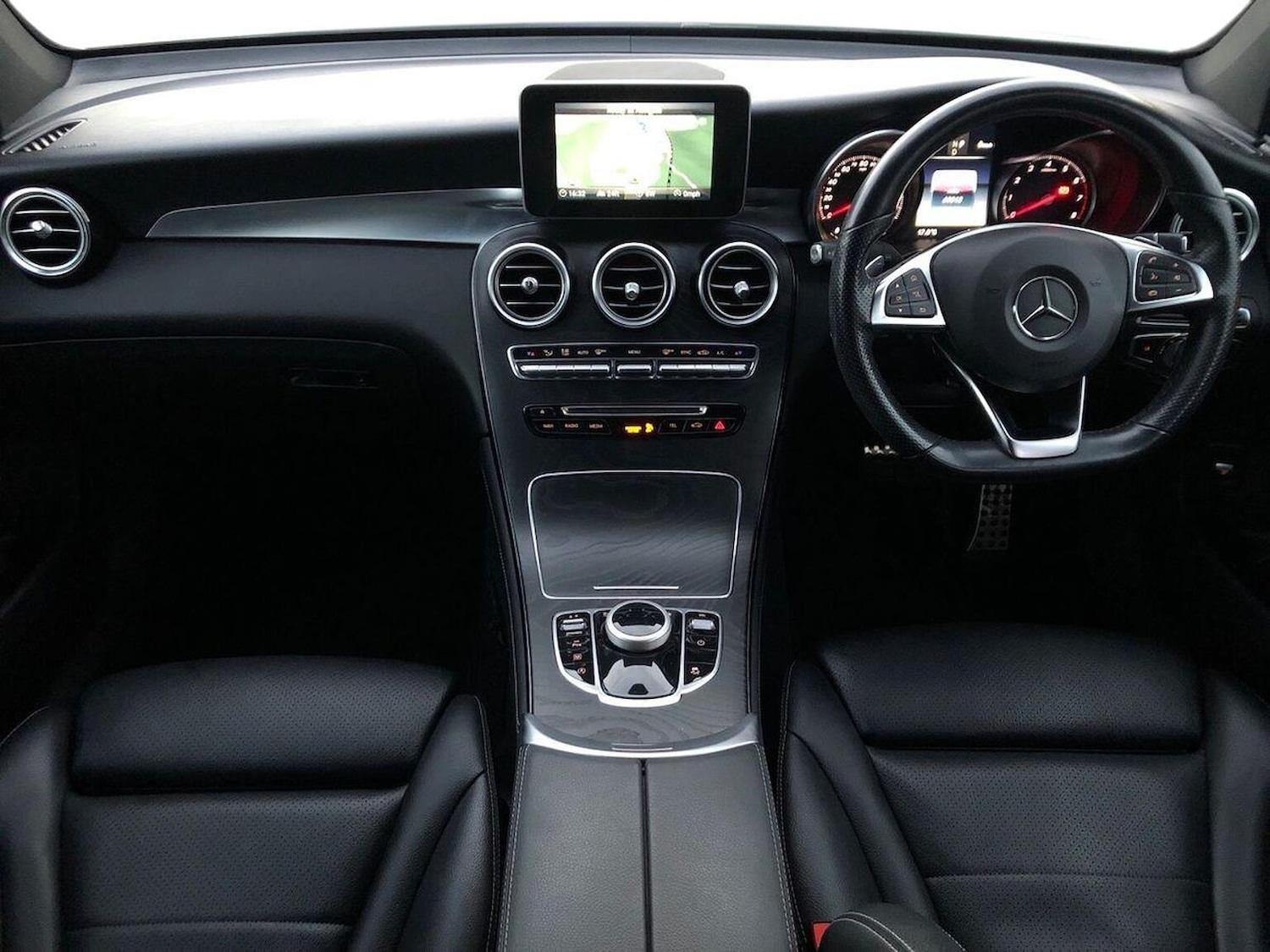 Used Mercedes-Benz GLC 2019 for sale - 76430812: Photo 8