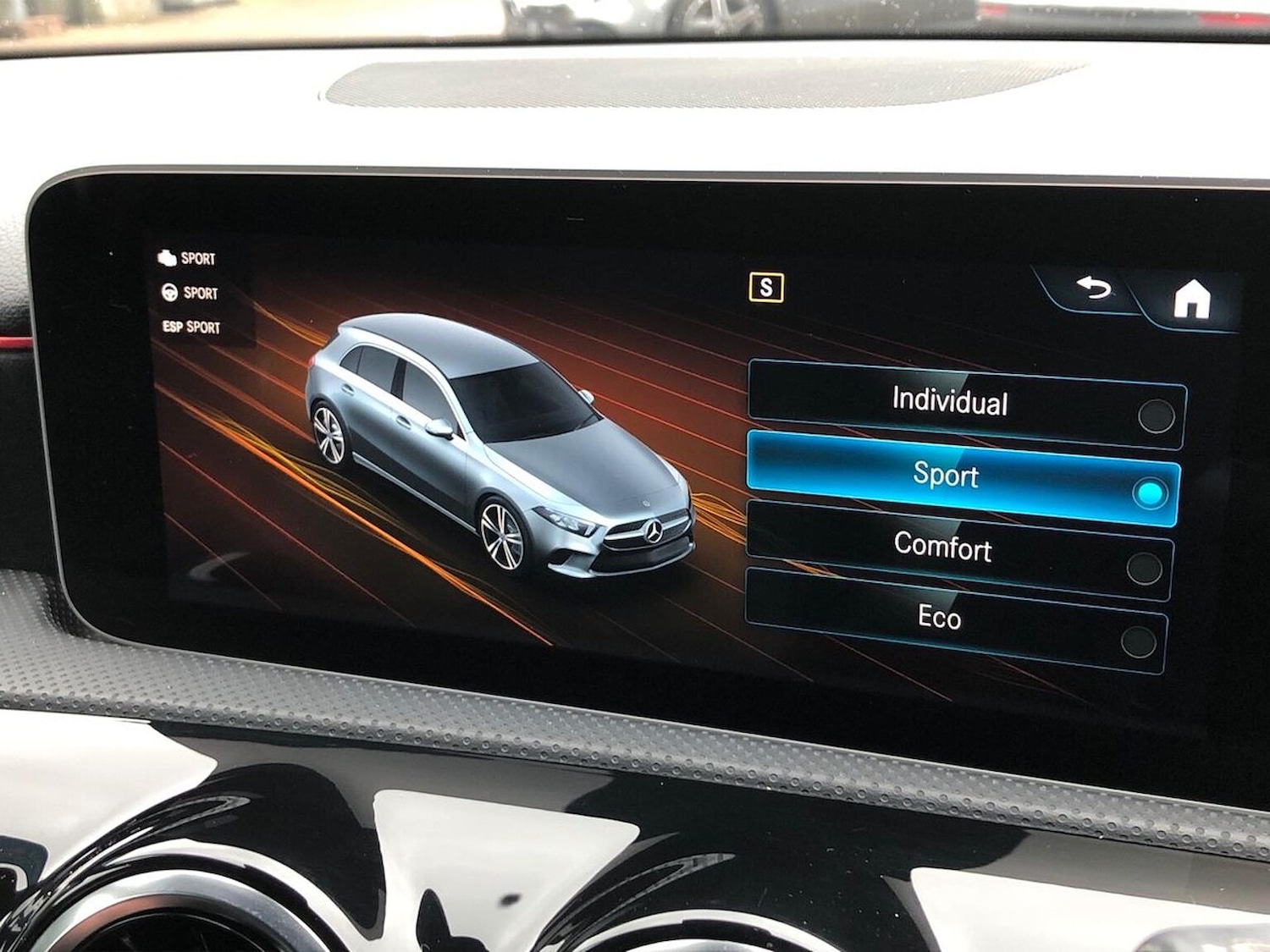 Used Mercedes-Benz A-Class 2019 for sale - 77001864: Photo 40