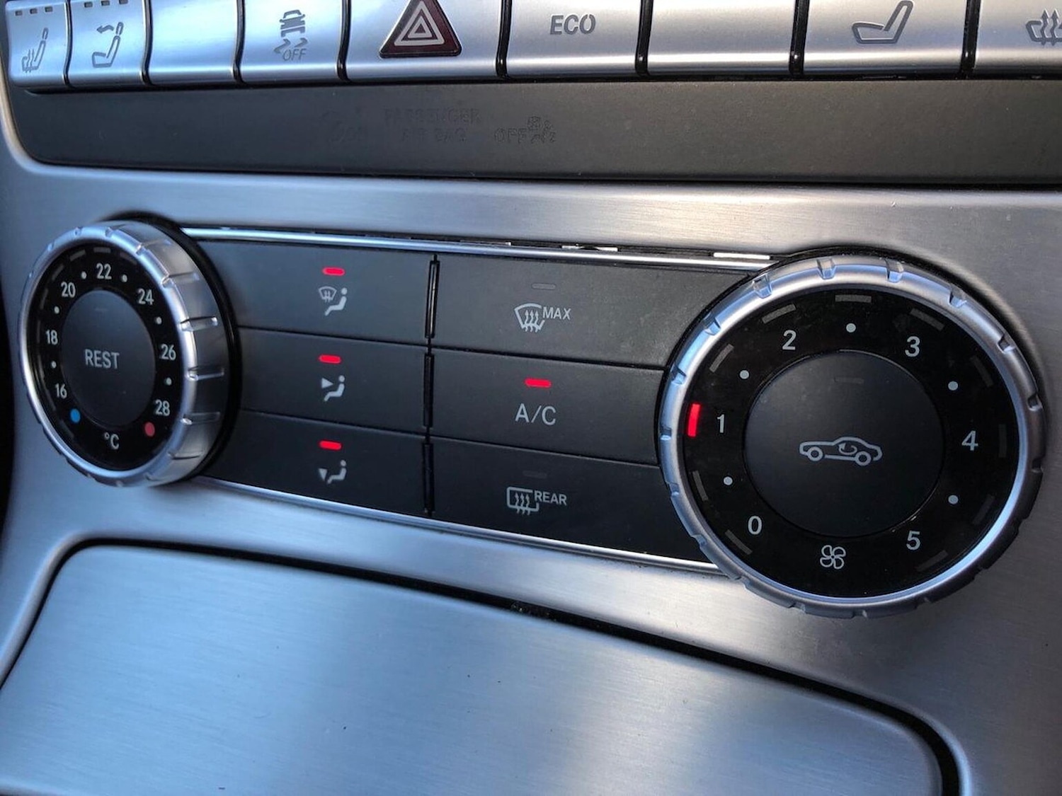 Used Mercedes-Benz SLK 2014 for sale - 76741064: Photo 12