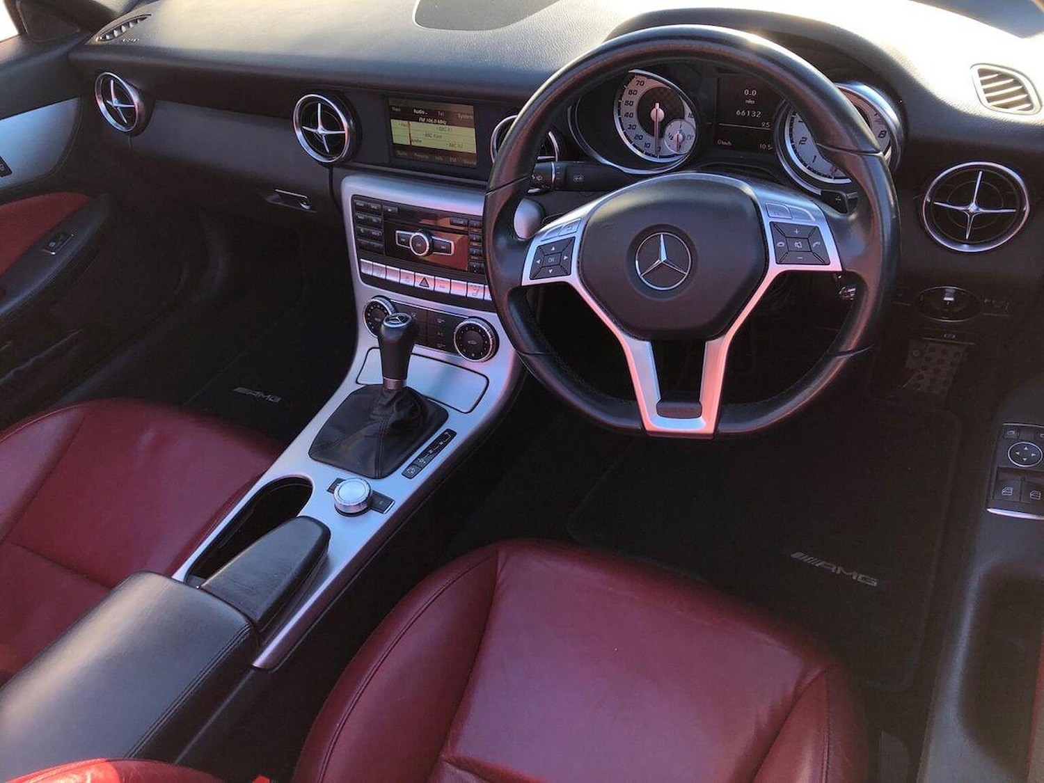 Used Mercedes-Benz SLK 2014 for sale - 76741064: Photo 15