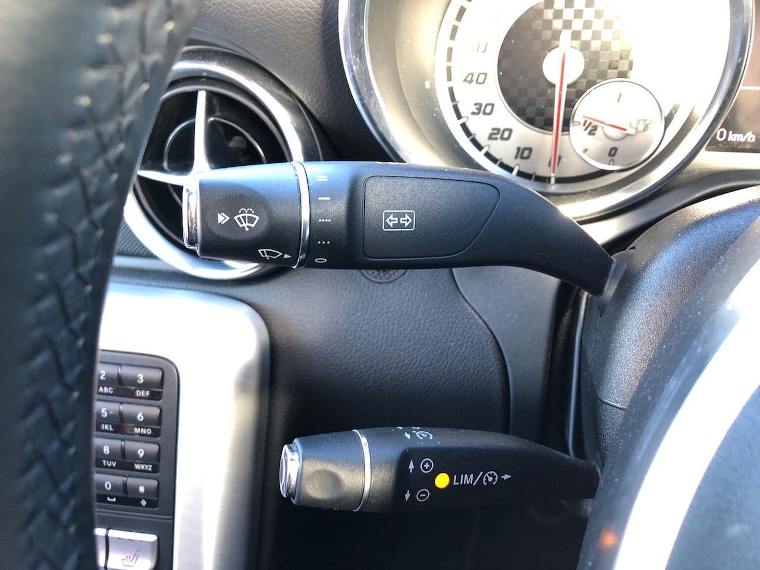 Used Mercedes-Benz SLK 2014 for sale - 76741064: Photo 28