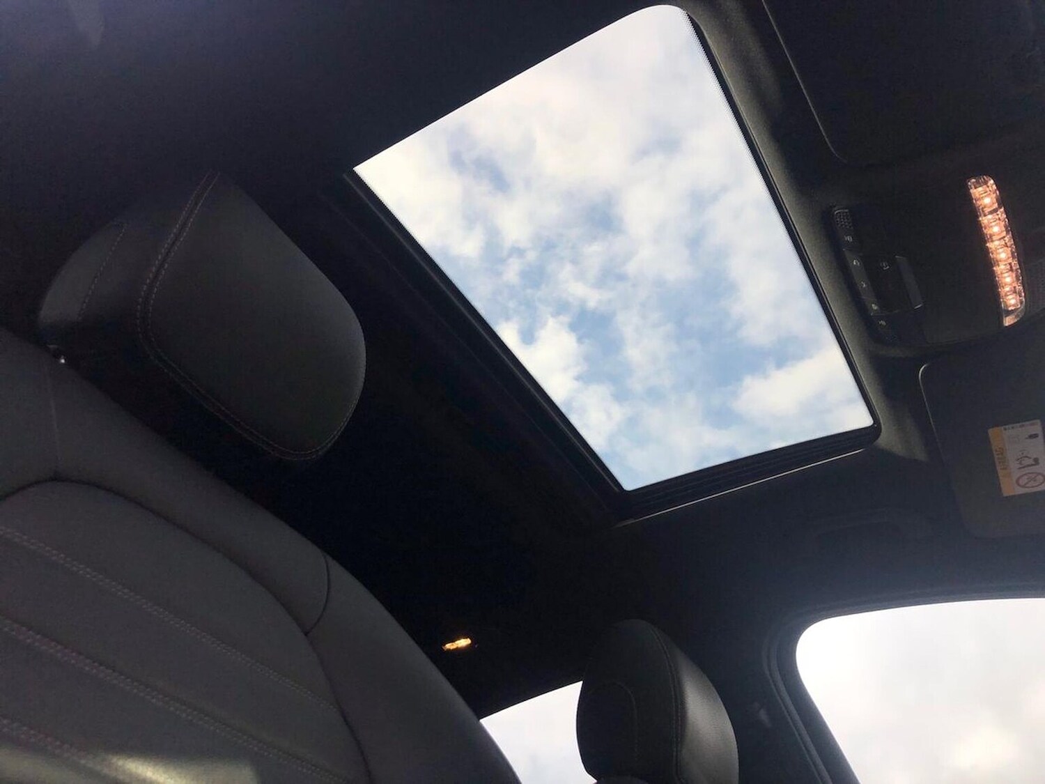 Used Mercedes-Benz GLC 2019 for sale - 76422313: Photo 14