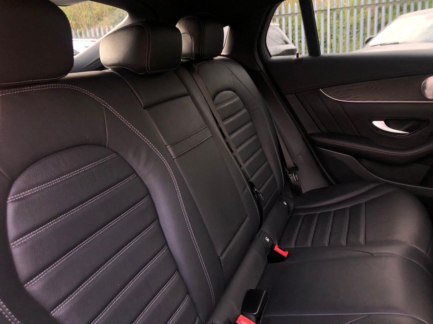 Used Mercedes-Benz GLC 2019 for sale - 76422313: Photo 16