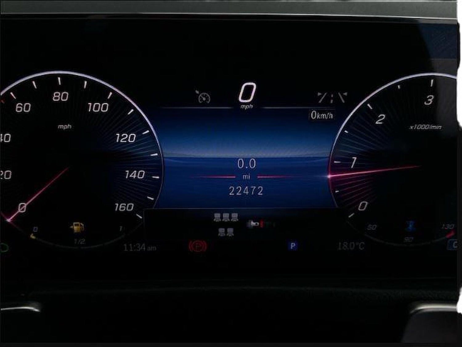 Used Mercedes-Benz GLB 2024 for sale - 76471023: Photo 4