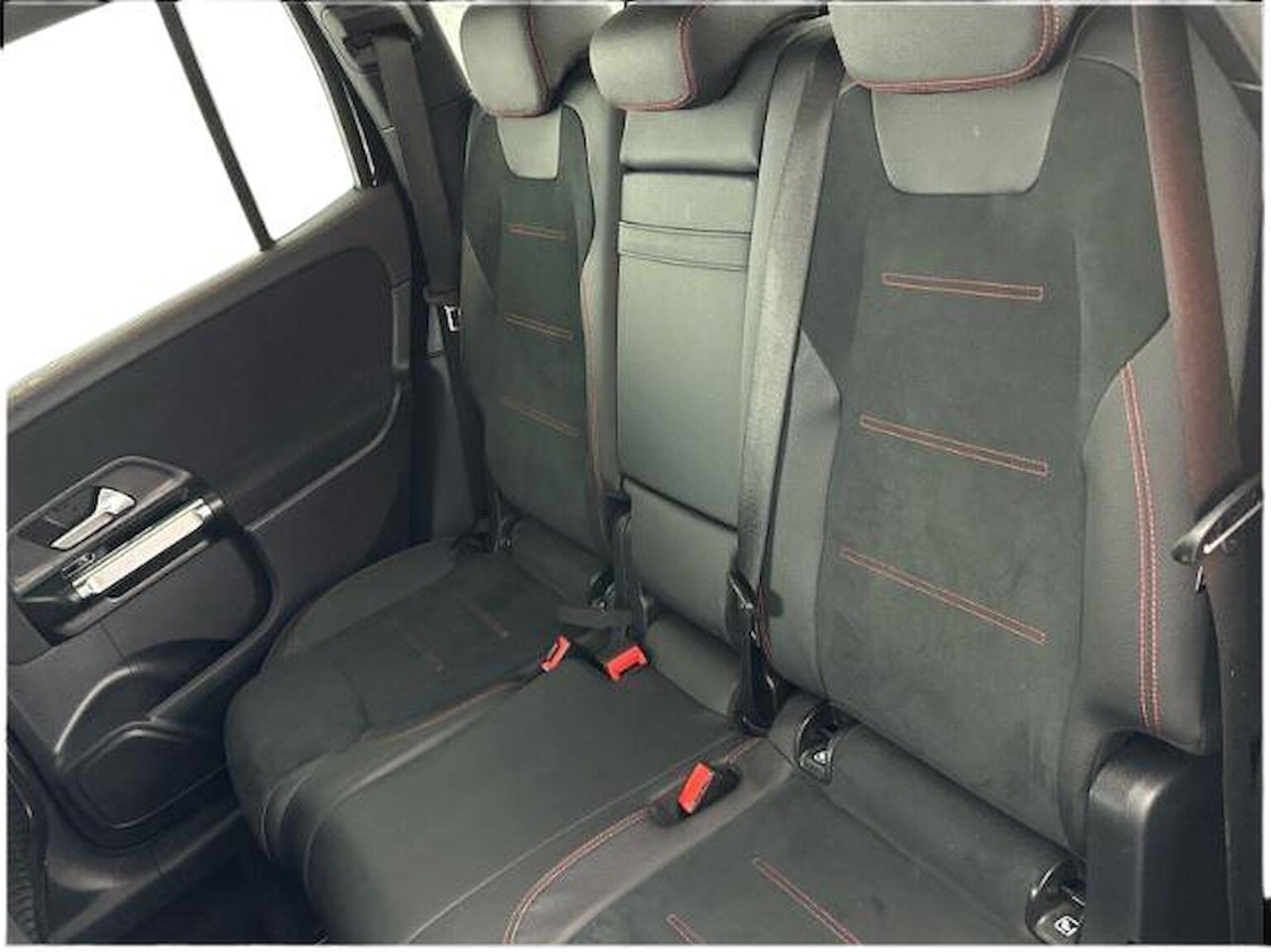 Used Mercedes-Benz GLB 2024 for sale - 76471023: Photo 8