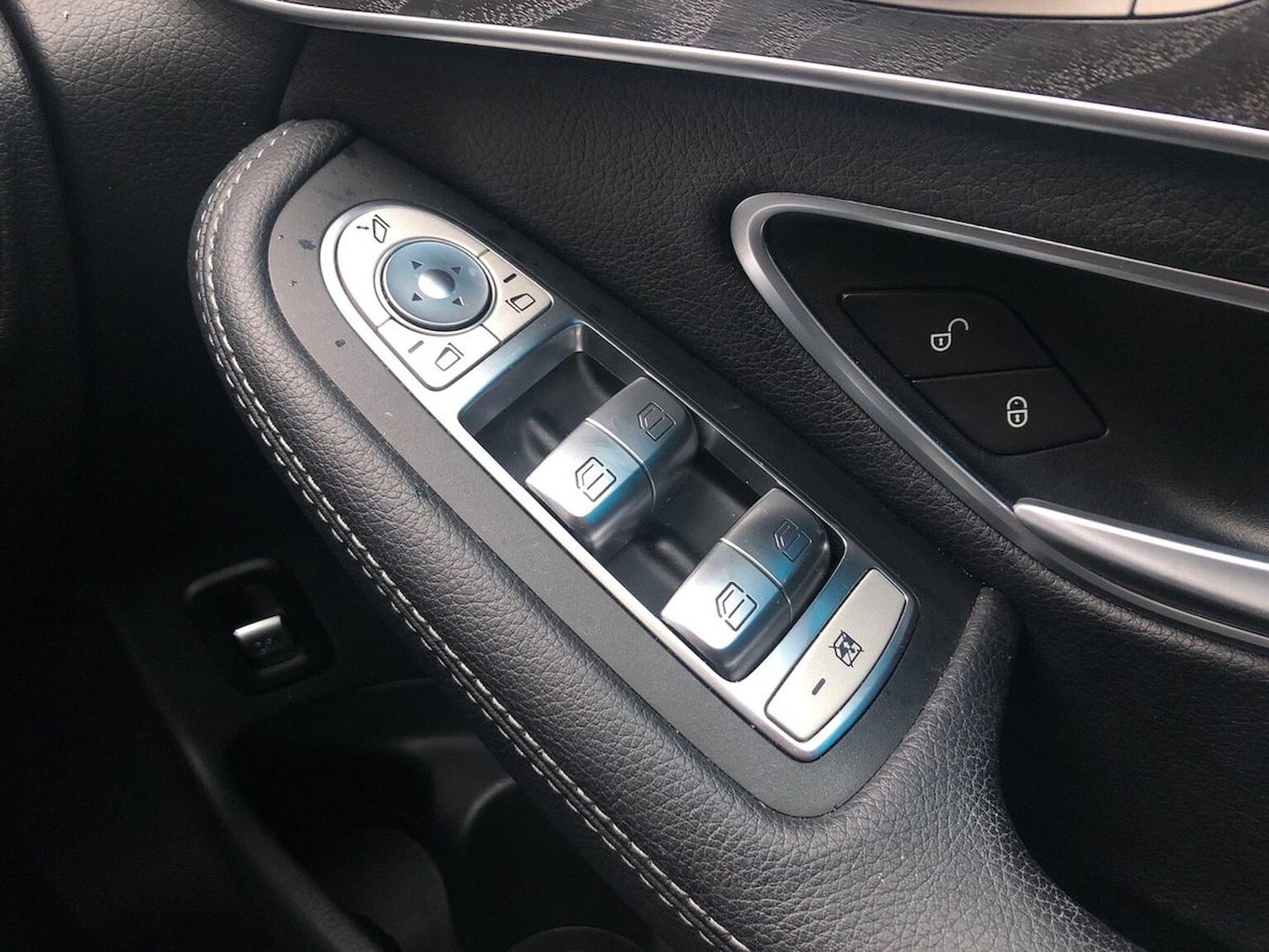 Used Mercedes-Benz GLC 2017 for sale - 76422316: Photo 21