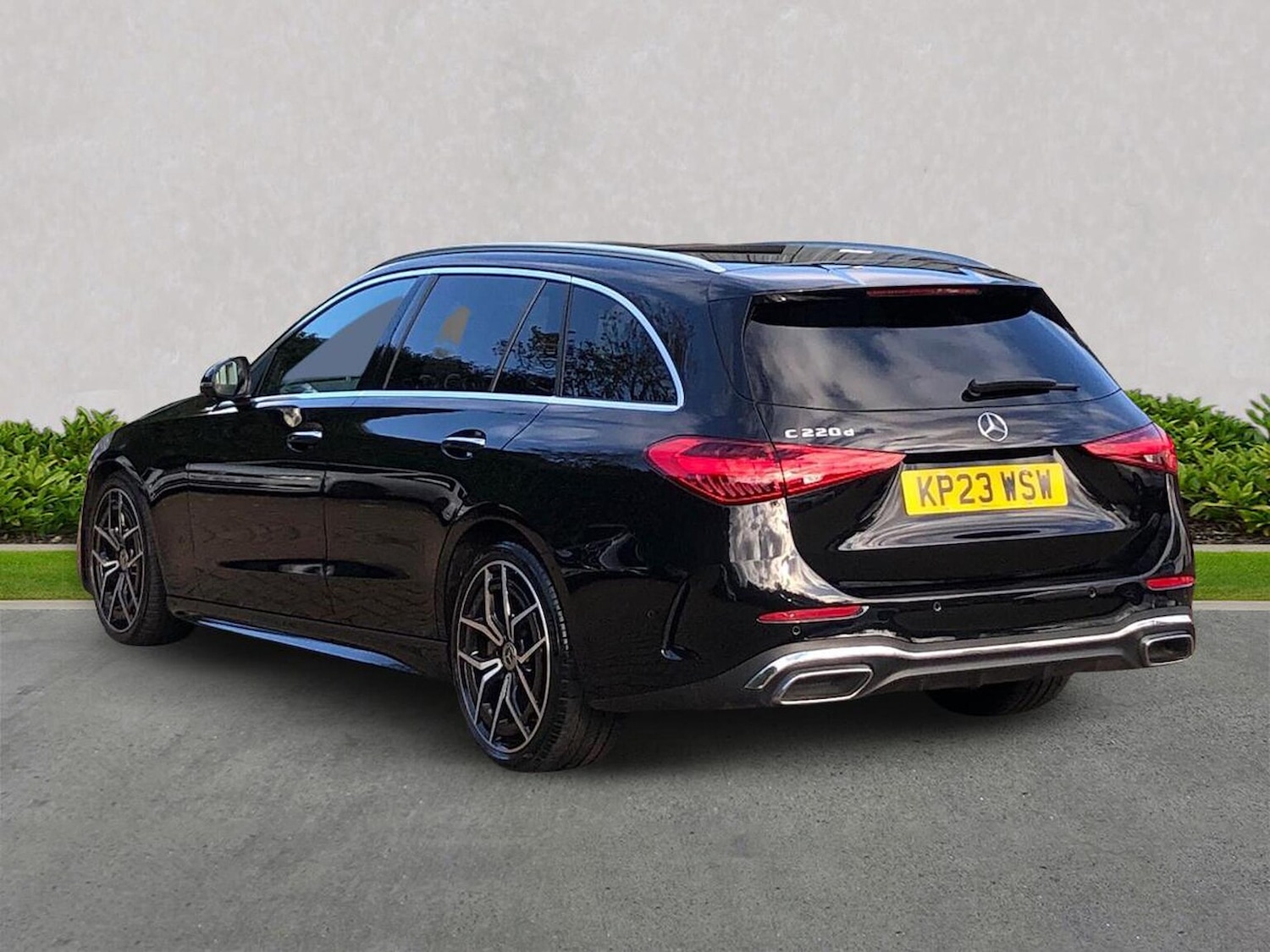 Used Mercedes-Benz C Class 2023 for sale - 76387175: Photo 3