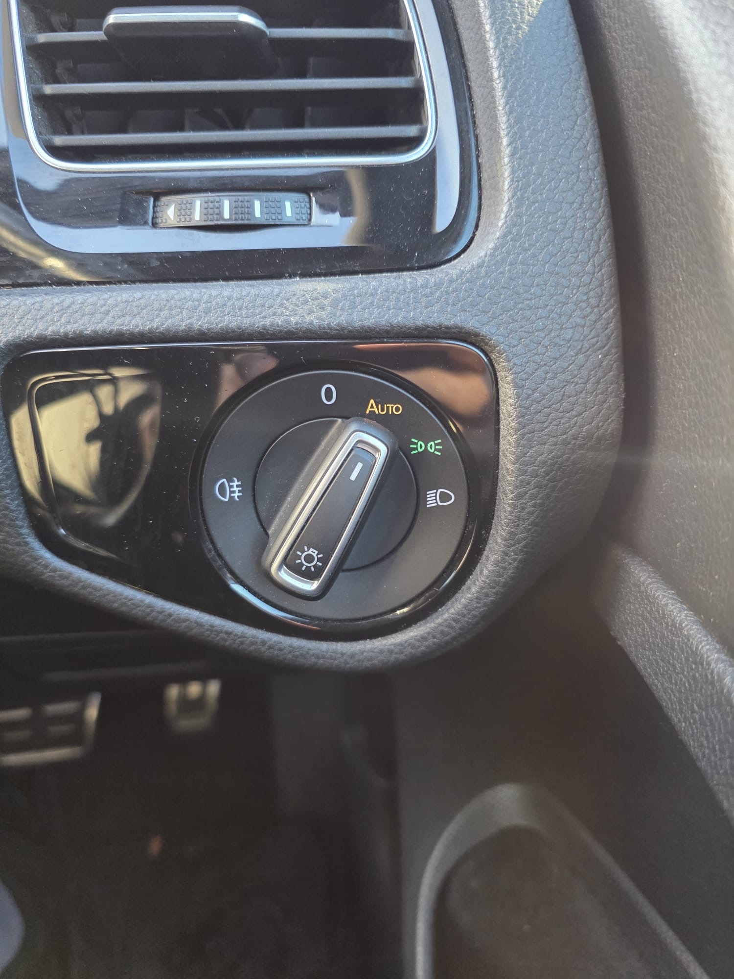 Used Volkswagen Golf 2014 for sale - 77775925: Photo 22