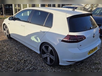 Used Volkswagen Golf 2014 for sale - 77775925: Photo