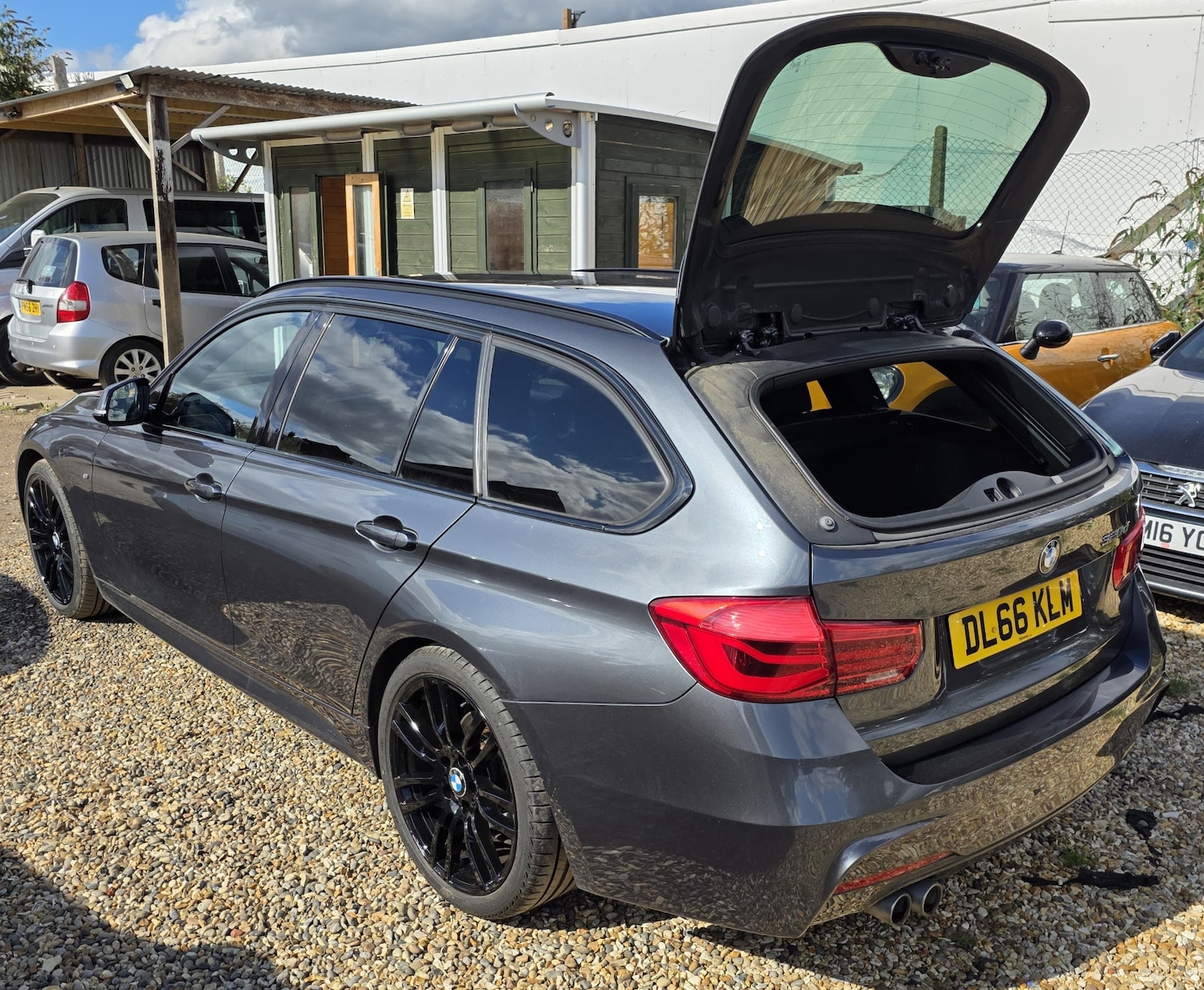 Used BMW 3 Series 2016 for sale - 77775374: Photo 12