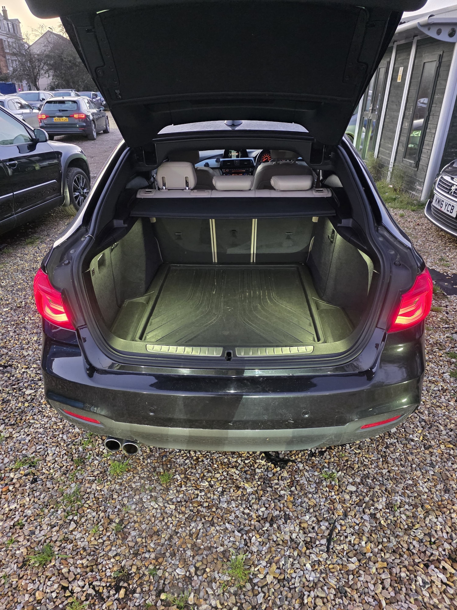 Used BMW 3 Series 2017 for sale - 77784850: Photo 8