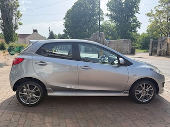 Used Mazda Mazda2 2009 for sale - 78673100: Photo