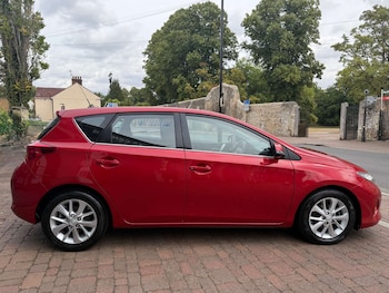 Used Toyota Auris 2015 for sale - 79489764: Photo