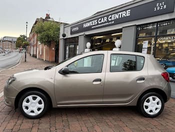 Used Dacia Sandero 2015 for sale - 79738959: Photo