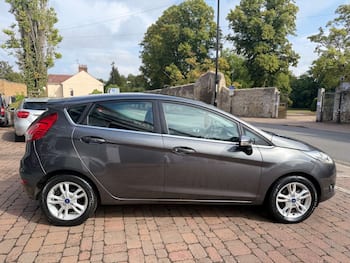 Used Ford Fiesta 2015 for sale - 79616872: Photo