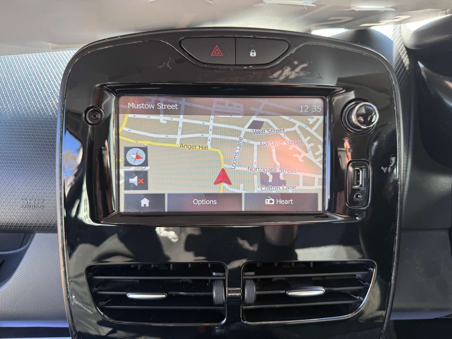 Used Renault Clio 2015 for sale - 78029008: Photo 16