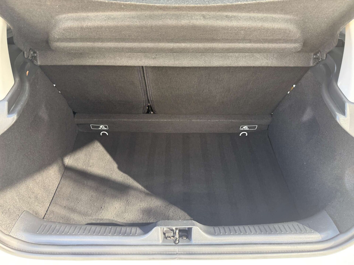 Used Renault Clio 2015 for sale - 78029008: Photo 26