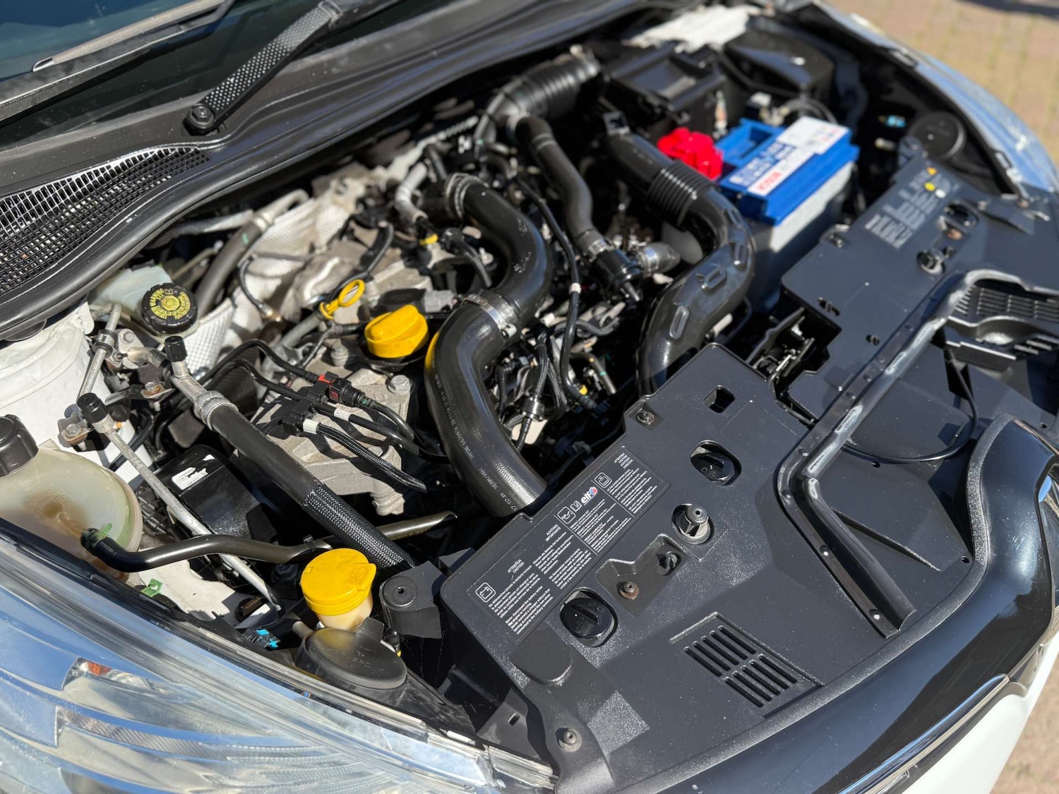 Used Renault Clio 2015 for sale - 78029008: Photo 30