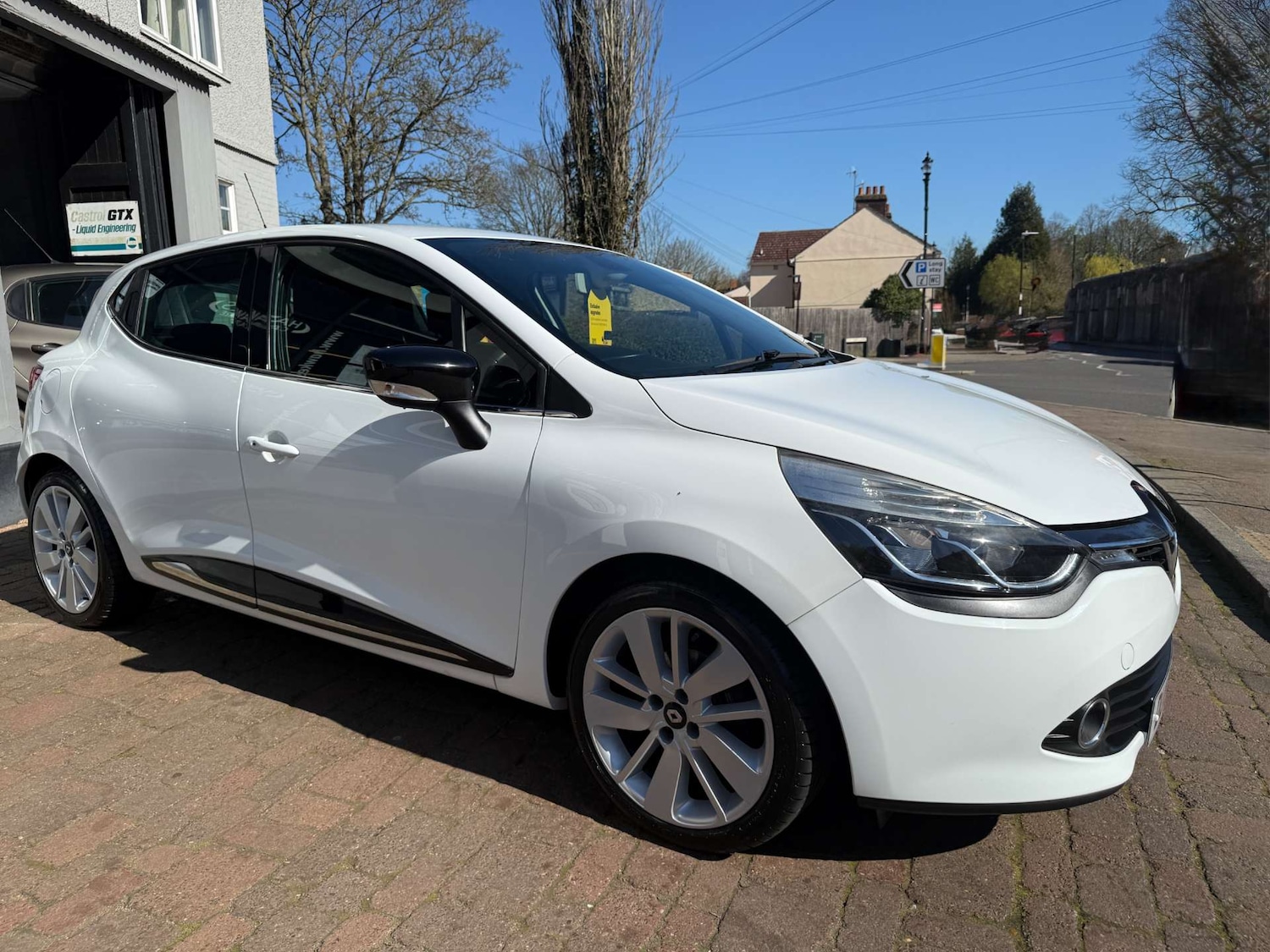 Used Renault Clio 2015 for sale - 78029008: Photo 5