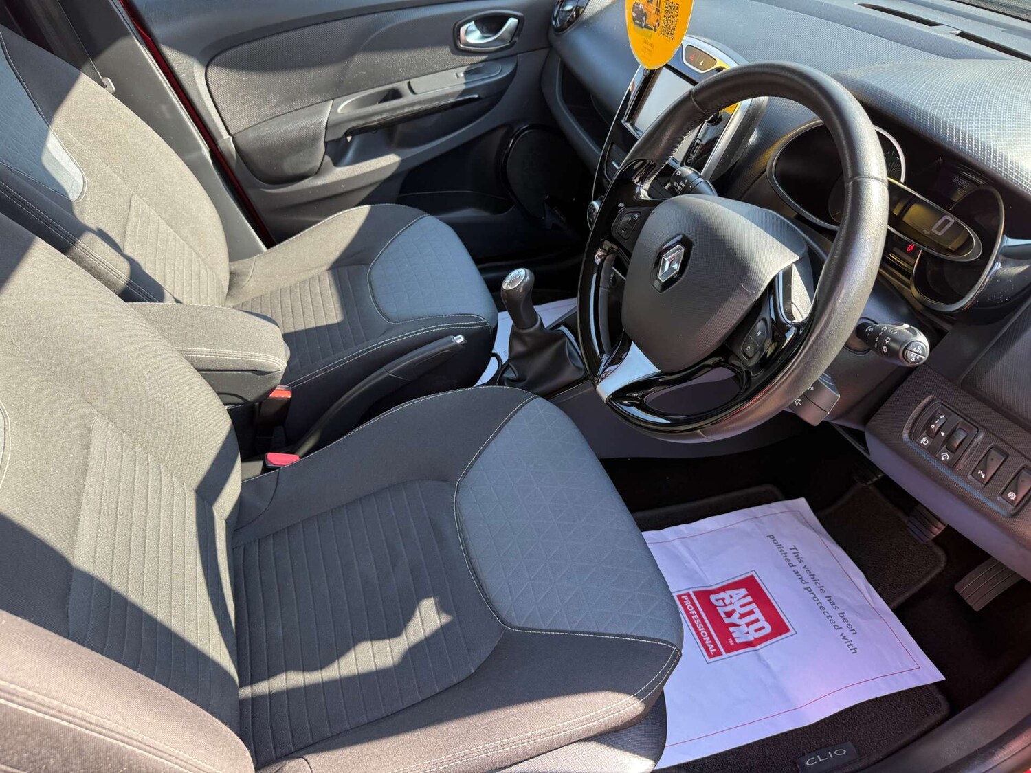 Used Renault Clio 2015 for sale - 78029007: Photo 15