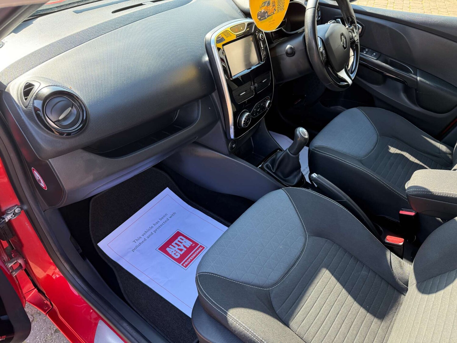 Used Renault Clio 2015 for sale - 78029007: Photo 16