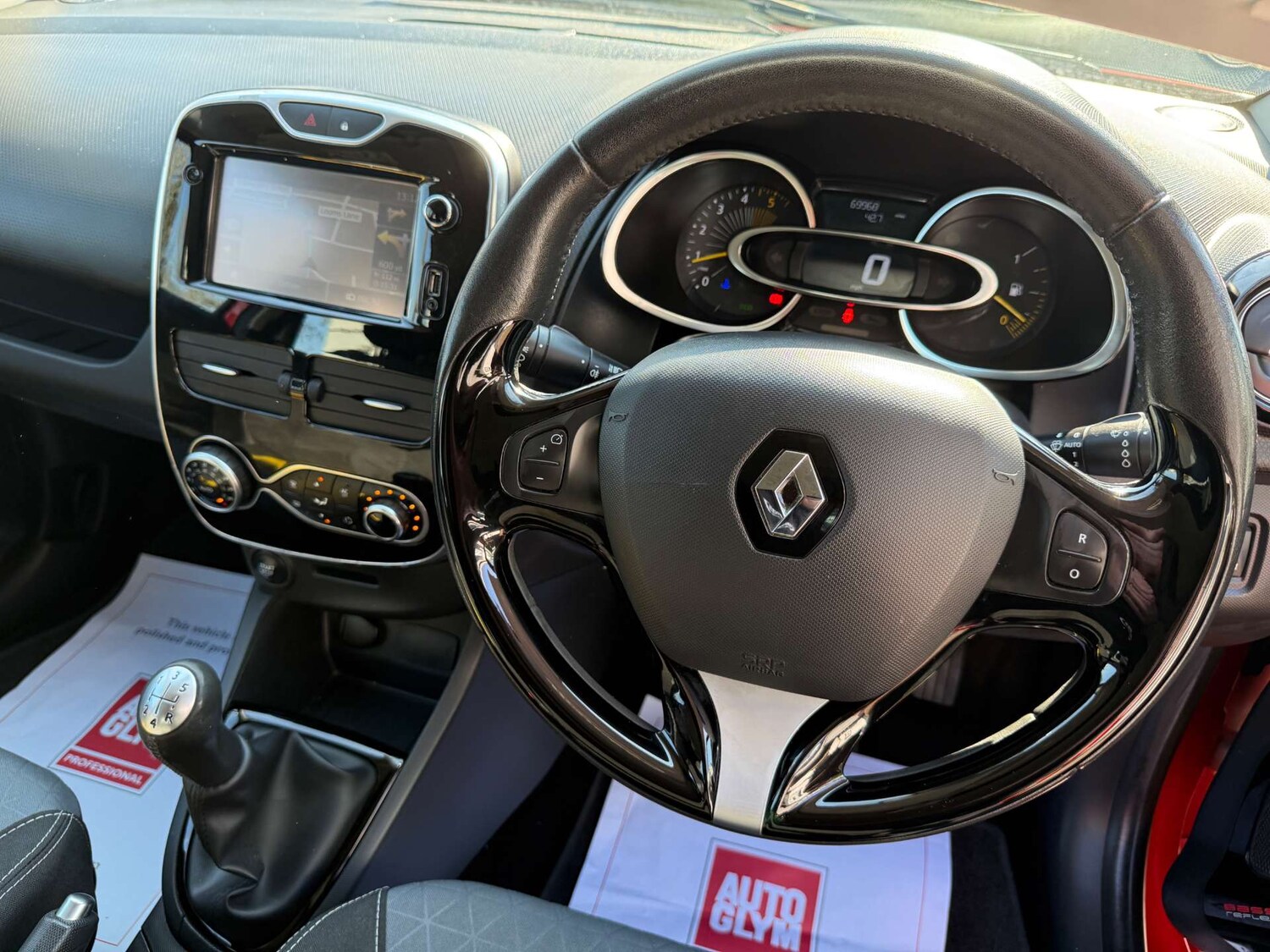 Used Renault Clio 2015 for sale - 78029007: Photo 17