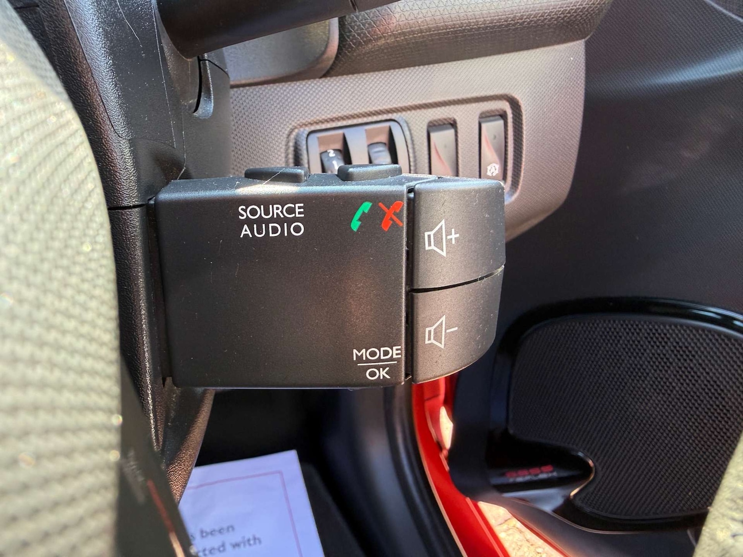 Used Renault Clio 2015 for sale - 78029007: Photo 18